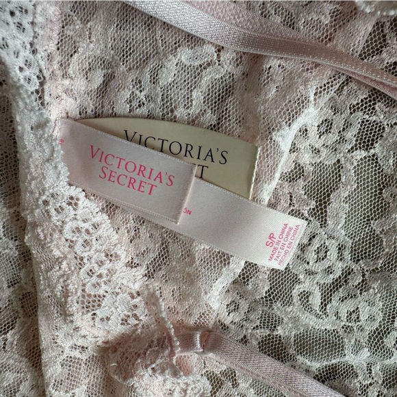 Victoria’s Secret Sheer Lace Chemise Babydoll Pink Lolita Kawaii Bow Size Small - Picture 3 of 5